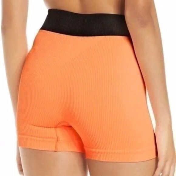 Free People Movement Prajna Shorts Womens Size M/L Orange Black - Picture 1 of 5